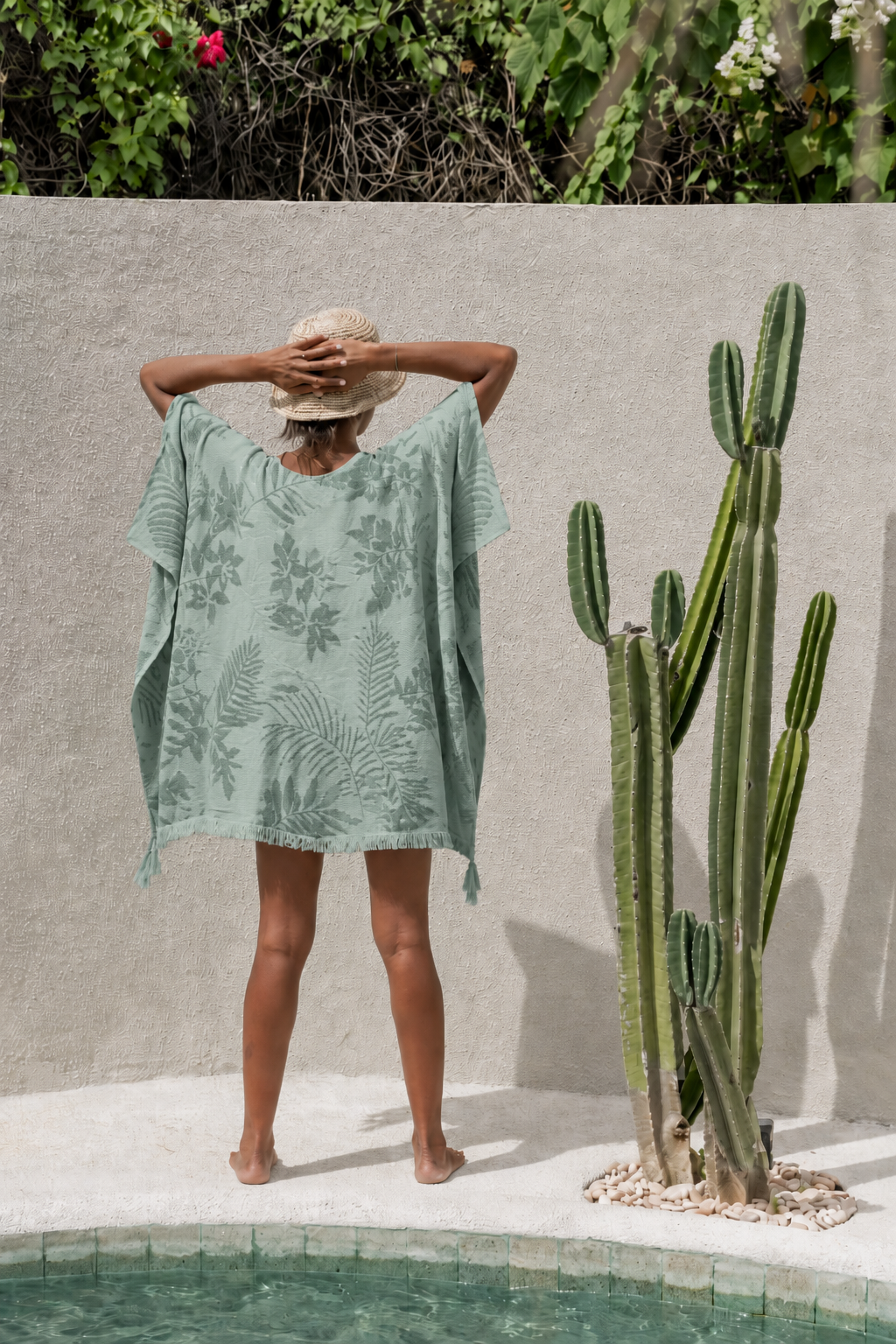 Tropicana Poncho