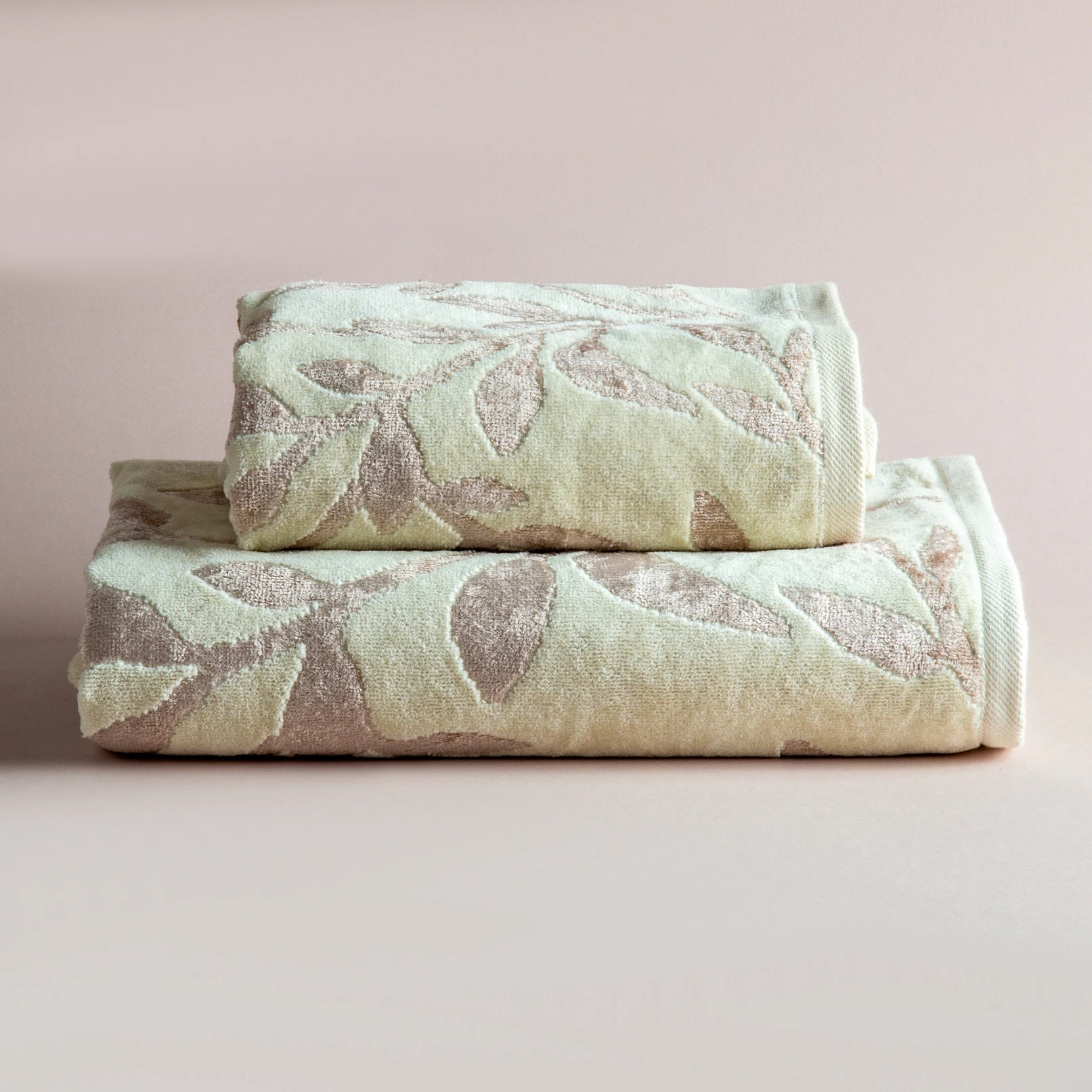 Leaf Velour Towel
