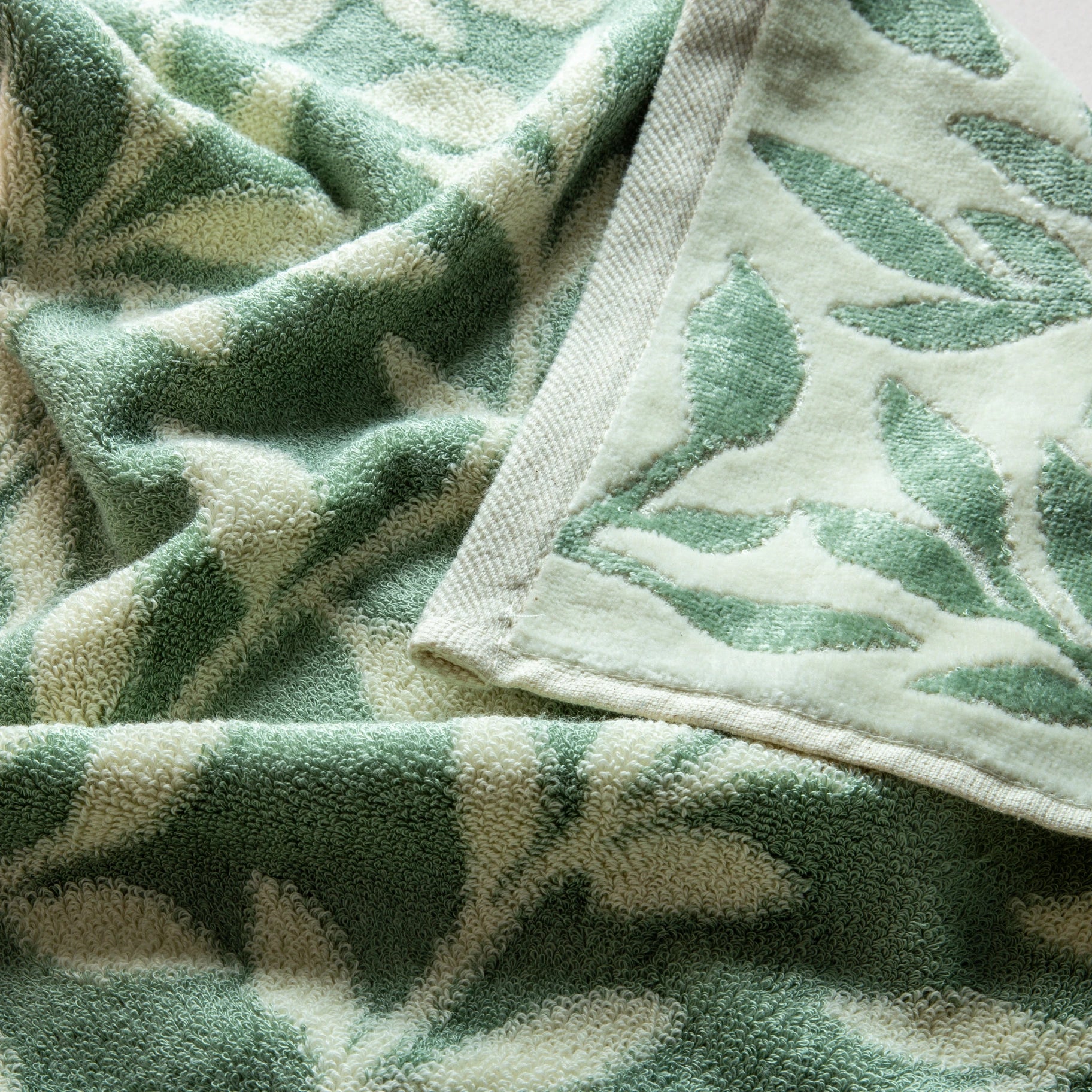 Leaf Velour Towel